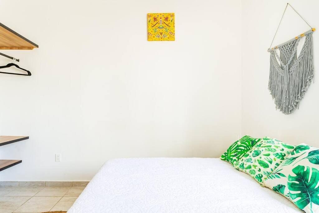Lovely Cozy Apt W/Pool 2 Bedrooms. Great Location! 莫雷洛斯港 外观 照片